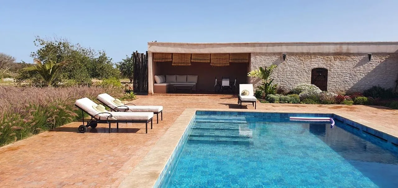 לינה וארוחת בוקר אסאוירה Le Clos De La Roussiere